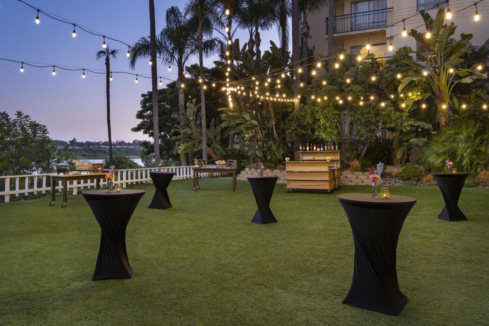 Newport Beach Marriott Bayview Esterno foto