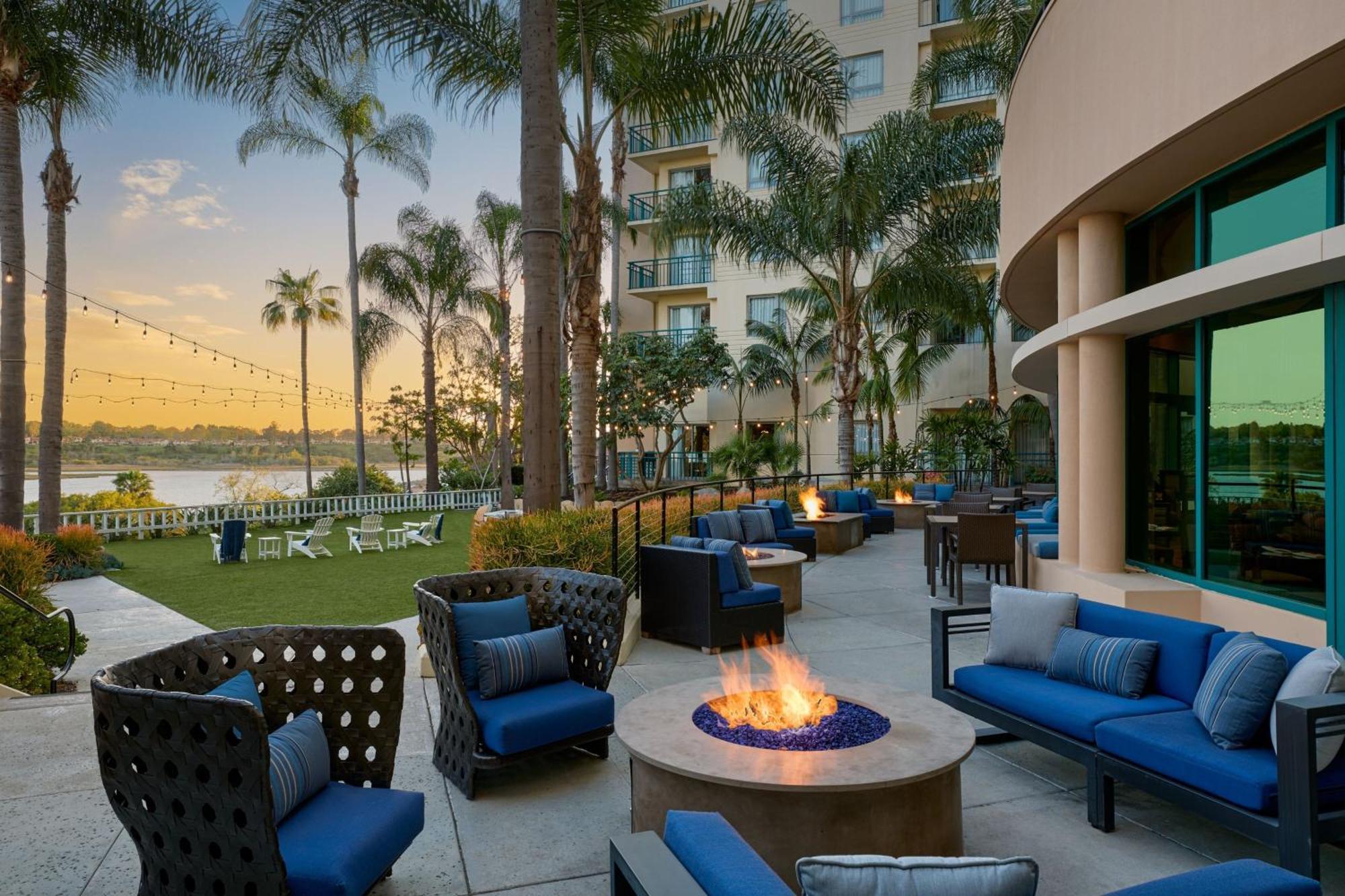 Newport Beach Marriott Bayview Esterno foto