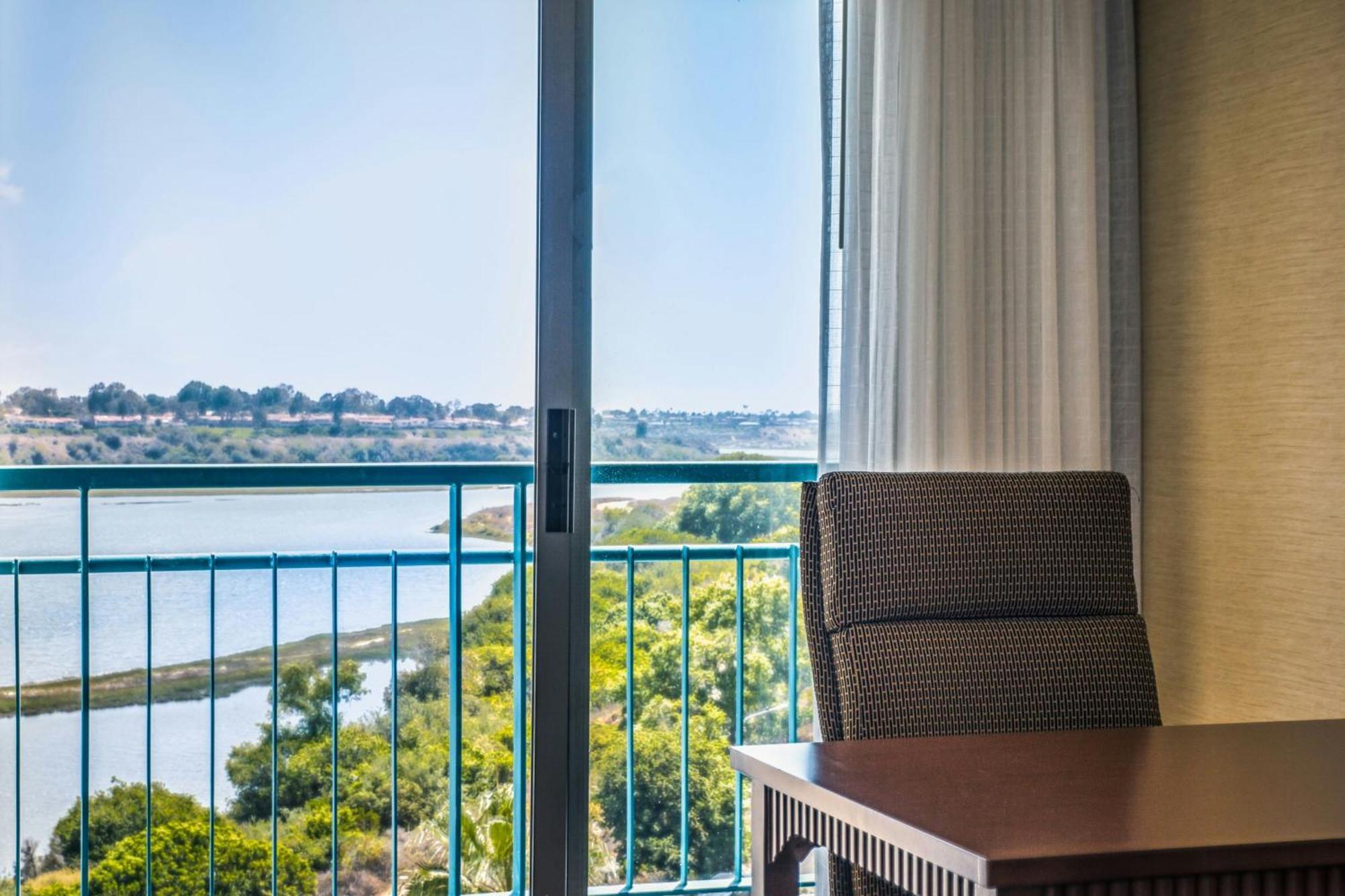 Newport Beach Marriott Bayview Esterno foto