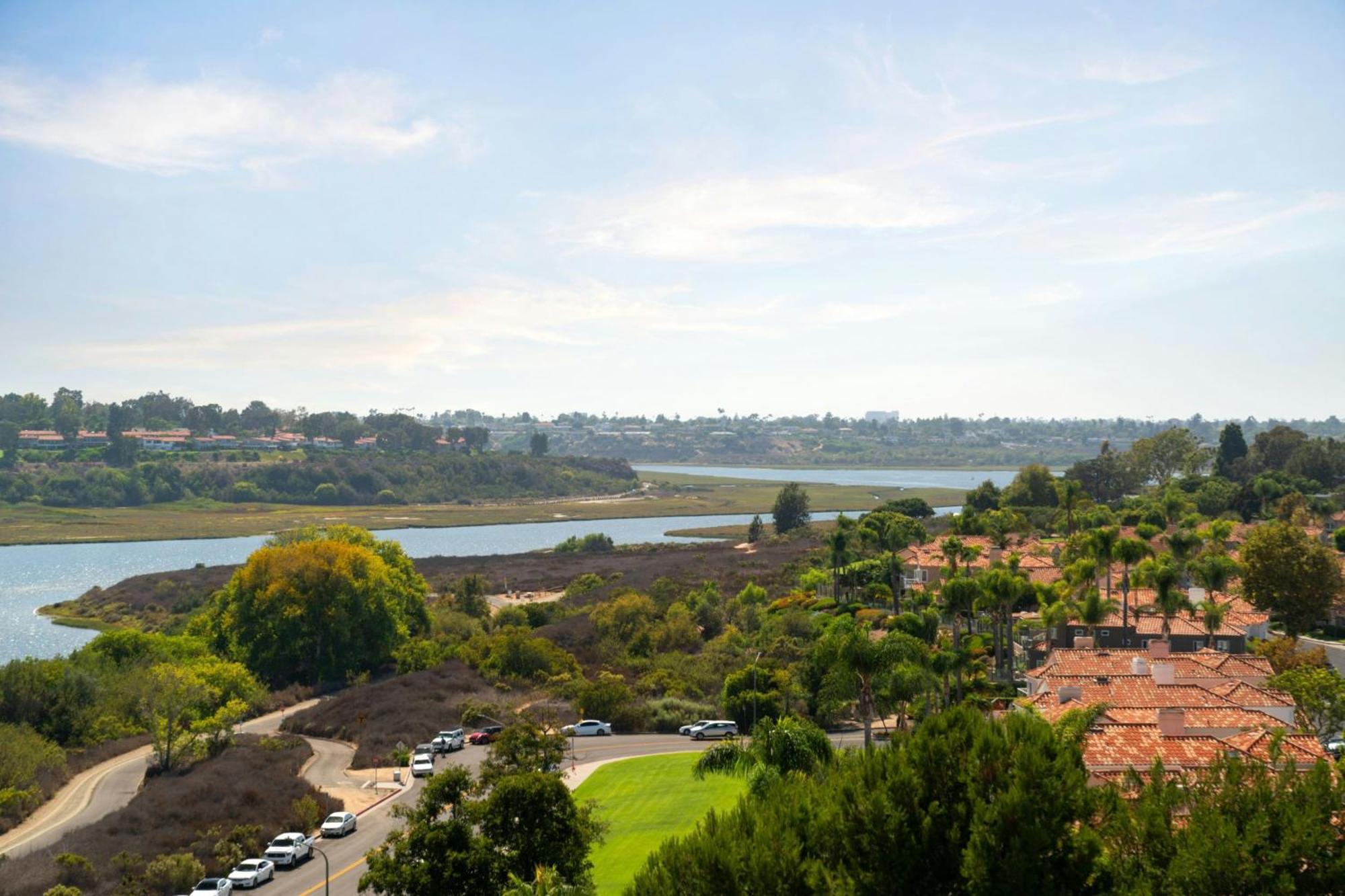 Newport Beach Marriott Bayview Esterno foto