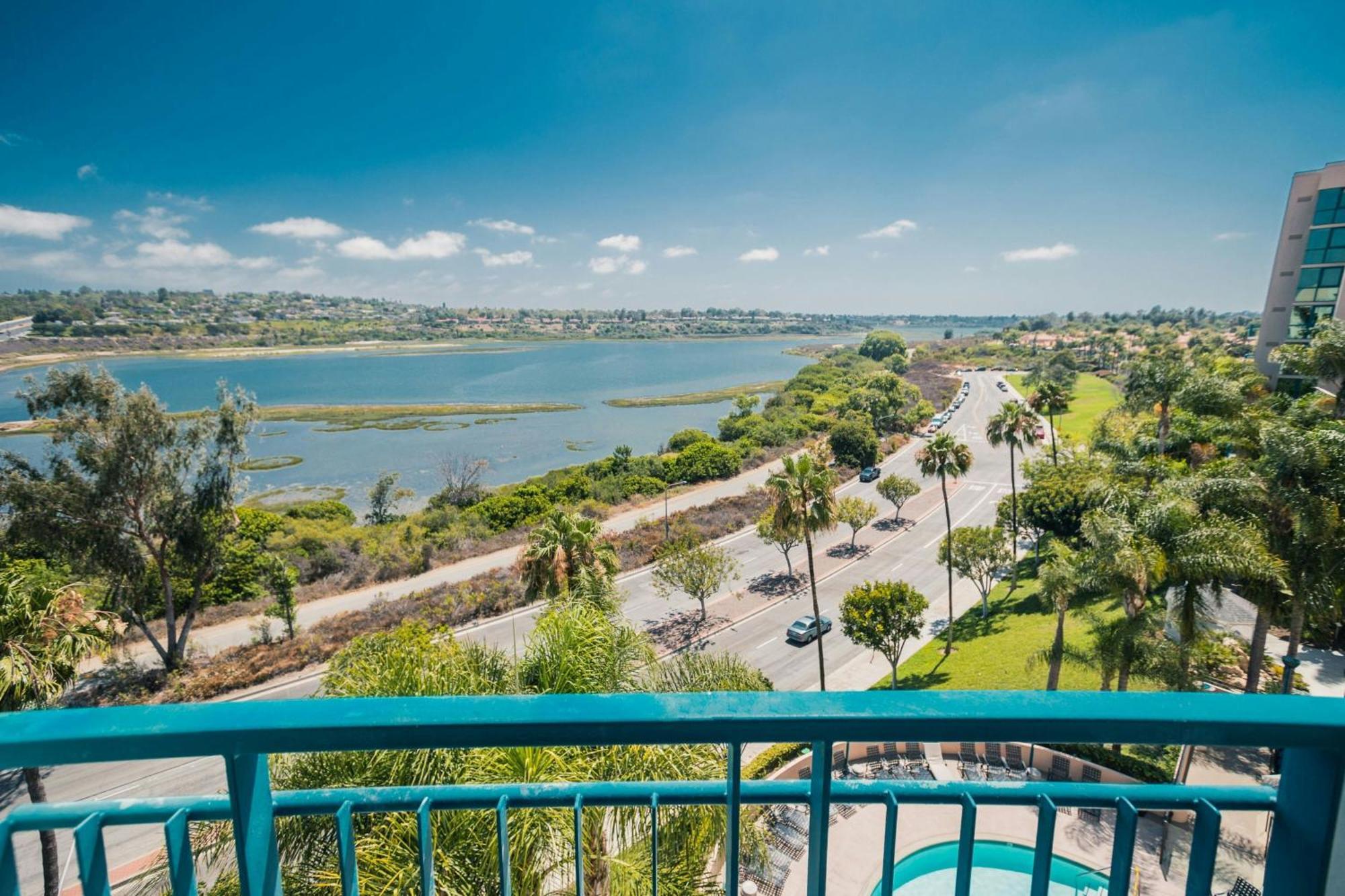 Newport Beach Marriott Bayview Esterno foto